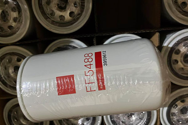 <b>Fleetguard FF5488 Spin‑On Diesel Fuel Filter