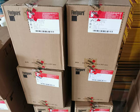 Fleetguard FS23210 Spin‑on Fuel Water Separator Filter