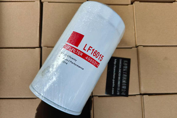 Fleetguard LF16015 Oil Filter