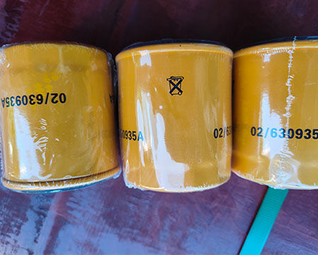 JCB 02/630935A Oil Filter